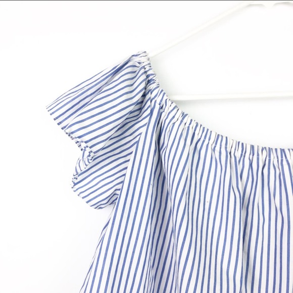 Zara Striped Blue White Off the Shoulder Crop Top Flutter Sleeve Size Small - Picture 4 of 7